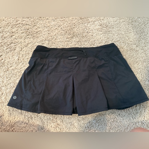 Lululemon Skirt - size 10 - Picture 3 of 6